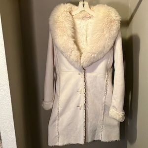 Long ivory faux fur coat. Genuine fox collar. Sz marked small